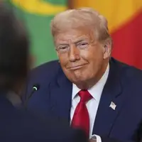 ترامپ: مایلم در بوداپست با پوتین دیدار کنم