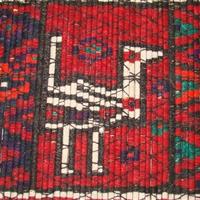 زنانی که از نی و موی بز دیوار زندگی میسازند