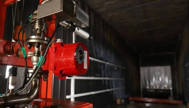 اولین سیستم آتشنشانی هوش مصنوعی جهان برای مهار آتشسوزیهای نفتی در کشتیها