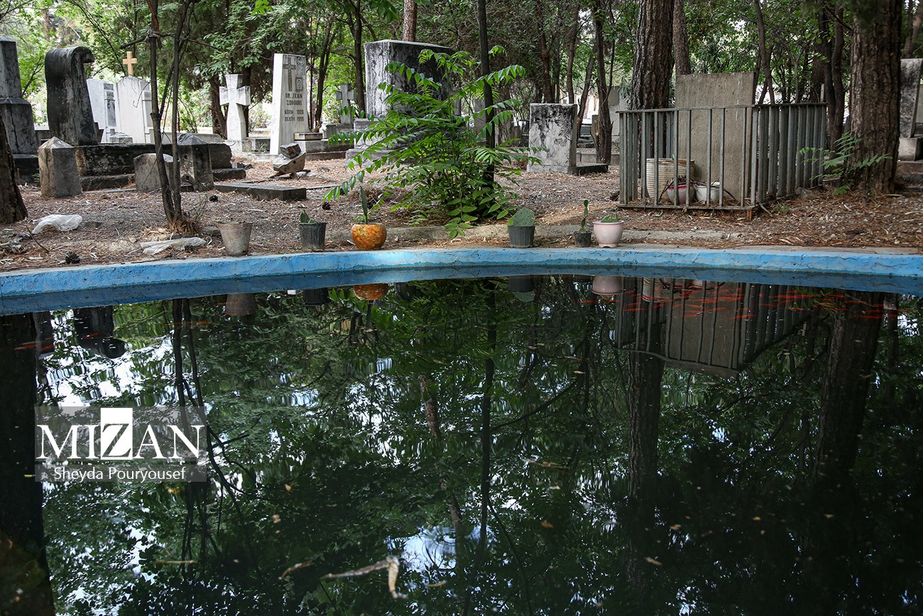 آرامستان لهستانیهای دولاب؛ یادگاری از جنگ جهانی دوم