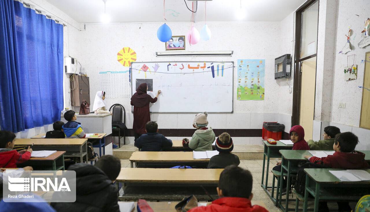 پنج هزار و ۳۰۰ معلم ابتدایی در چهارمحال و بختیاری در دوره توانا شرکت کردند