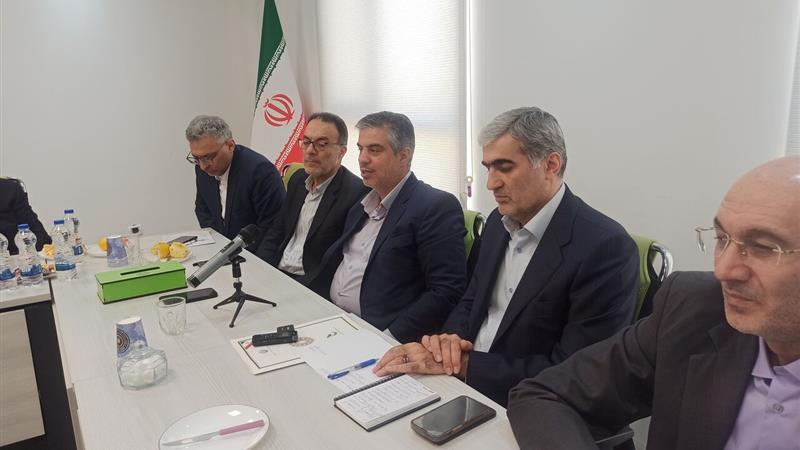 استاندار: سرمایهگذاری پرشتاب در زیرساختهای نوین، محور توسعه استان مرکزی است