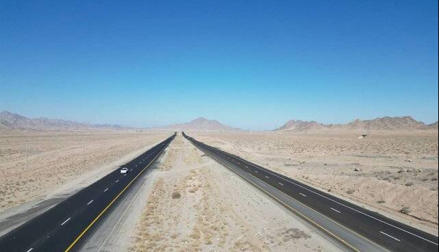 بهرهبرداری از ۲۰۱ کیلومتر بزرگراه و راه اصلی از هامون تا مکران