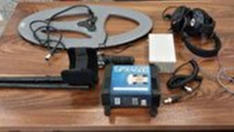 کشف‌وضبط یک دستگاه فلزیاب در کامیاران