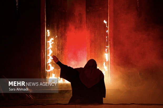 عکس/ اجرای نمایش «نگین شکسته» در مشهد