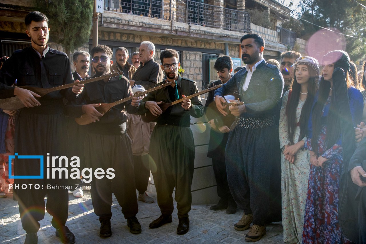 ​​​​​​​آیین «خاونکار» و نغمه تنبور روستای «توت‌شامی»