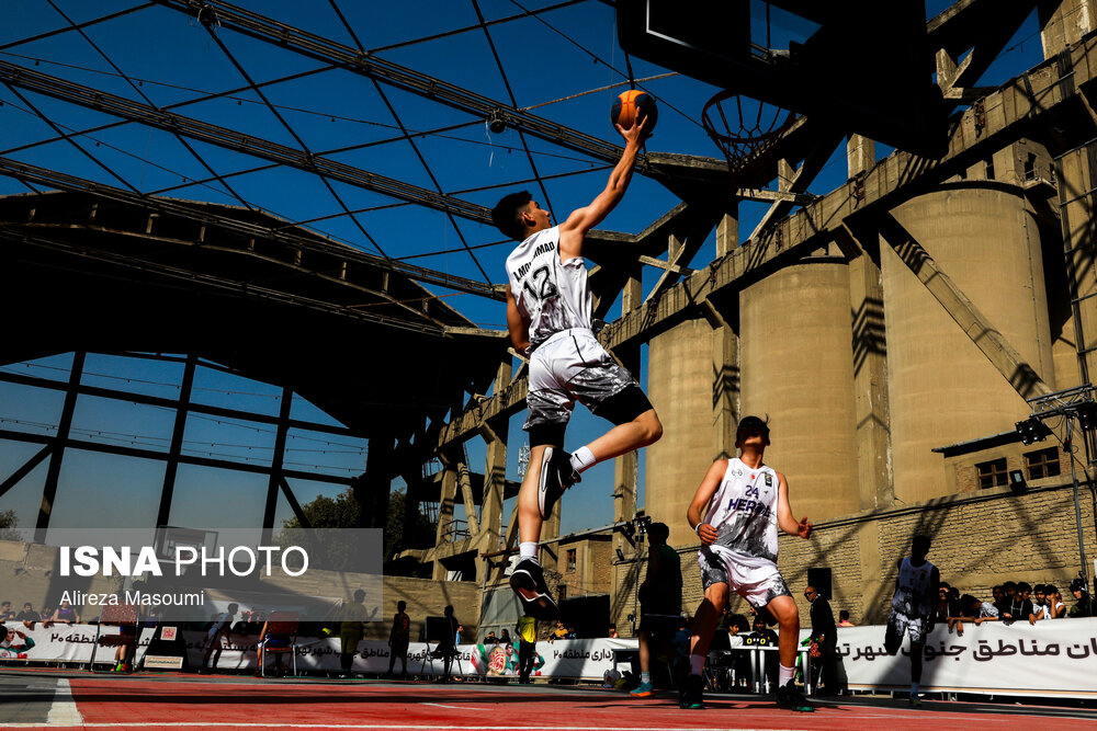 چهارمین دوره مسابقات «قهرمان شهر»