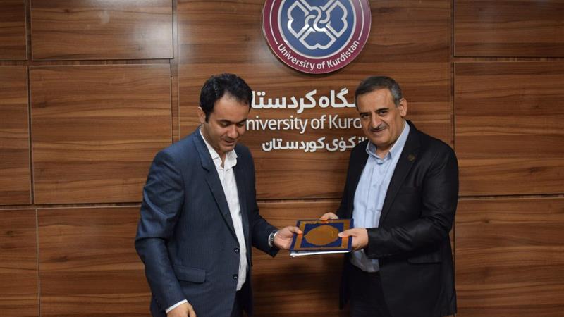 امضای تفاهم‌نامه همکاری بین دانشگاه کردستان و جهاد دانشگاهی