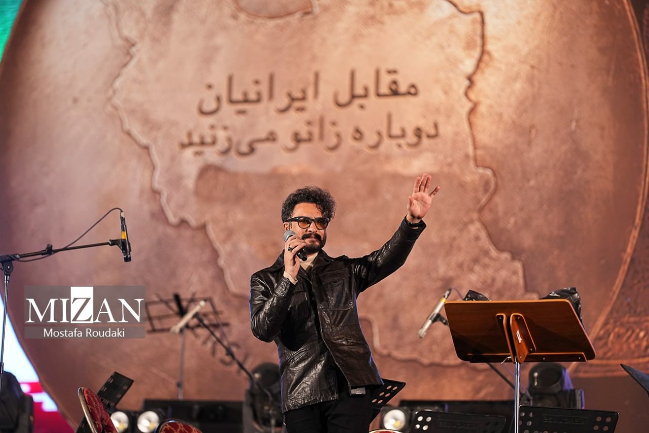 عکس/ تصاویری از مراسم رونمایی از مجسمه «زانو زنندگان برابر ایران»