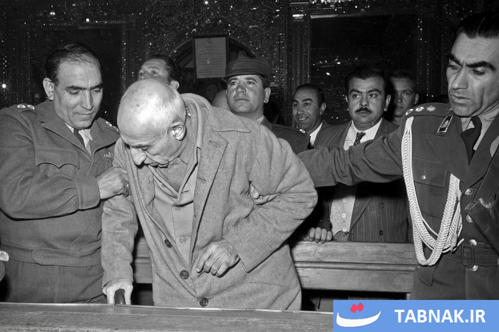 پنجره‌ای به گذشته؛ دادگاه نظامی دکتر مصدق