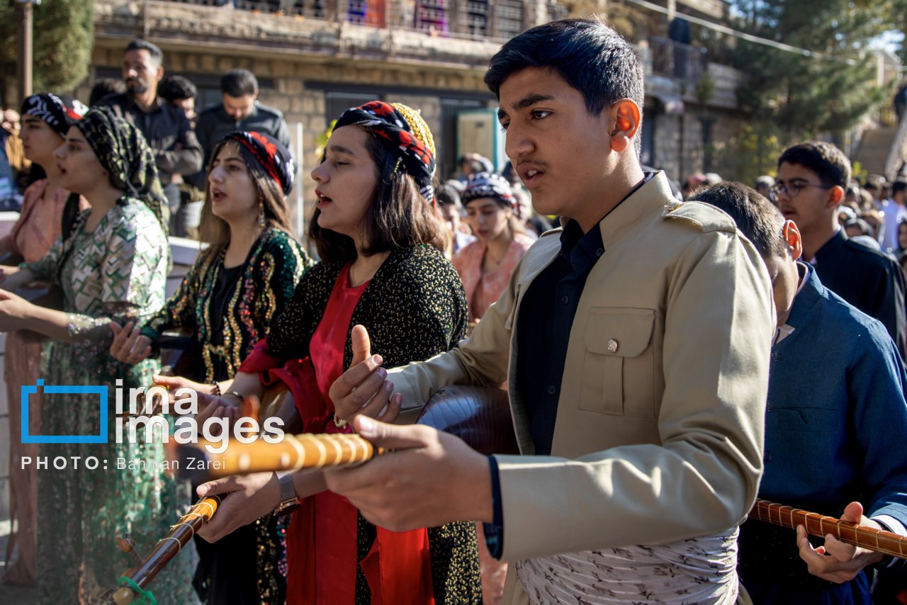 ​​​​​​​آیین «خاونکار» و نغمه تنبور روستای «توت‌شامی»