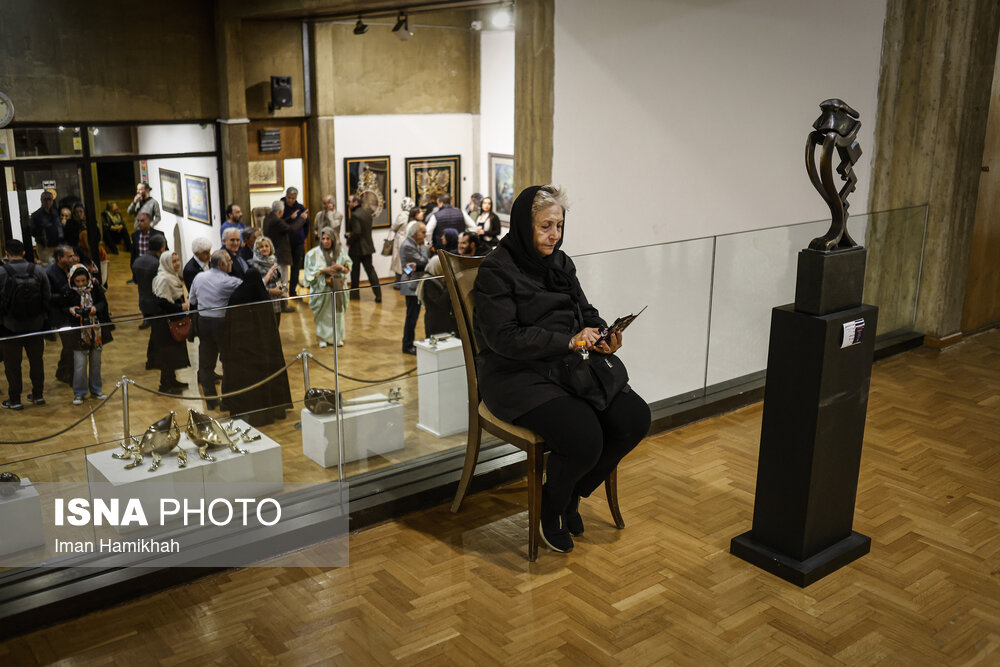 سومین نمایشگاه بزرگ آثار هنرهای تجسمی هنرمندان پیشکسوت