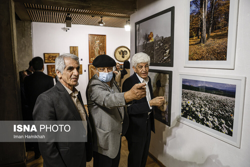 سومین نمایشگاه بزرگ آثار هنرهای تجسمی هنرمندان پیشکسوت