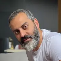 چهره ها/ سلفی متفاوت علیرام نورایی در طبیعت