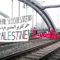 اعتراض حامیان فلسطین در آلمان با بستن ریل قطار بندری