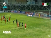 گل اول تراکتور به خیبر توسط امیرحسین حسین زاده پنالتی 3+45