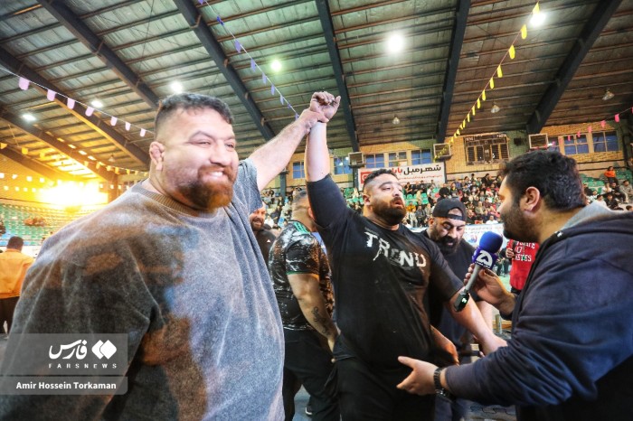 مسابقات قویترین مردان ایران در ملایر