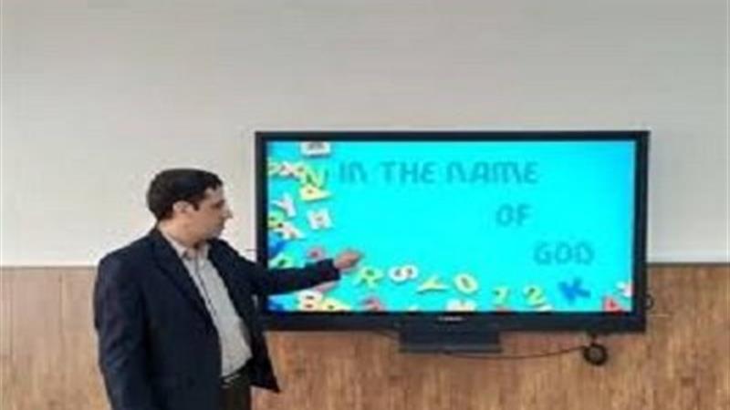 نصب تلویزیونهای تعاملی در مدارس چندپایه شهرستان هیرمند