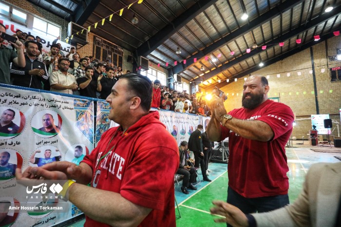 مسابقات قویترین مردان ایران در ملایر