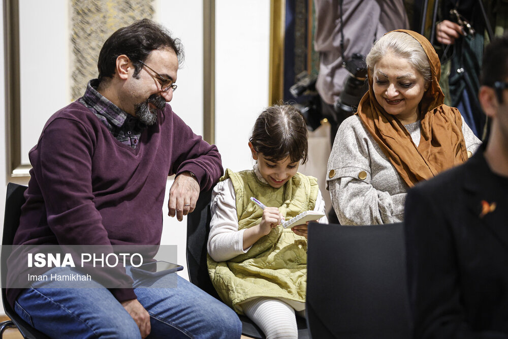 سومین نمایشگاه بزرگ آثار هنرهای تجسمی هنرمندان پیشکسوت