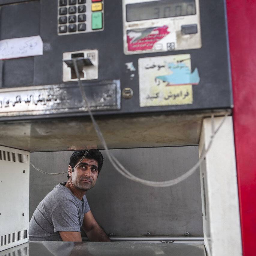 شرکت ملی پخش: کارت سوخت جایگاهها جمعآوری نشدهاند