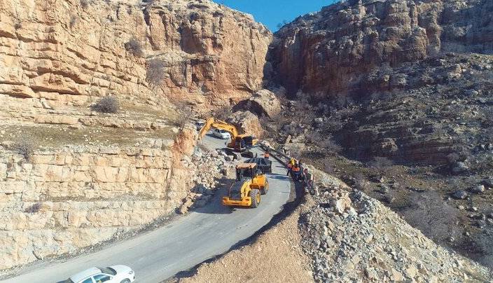 ایمن‌سازی نقاط پرتگاهی محور کاج - جونقان آغاز شد