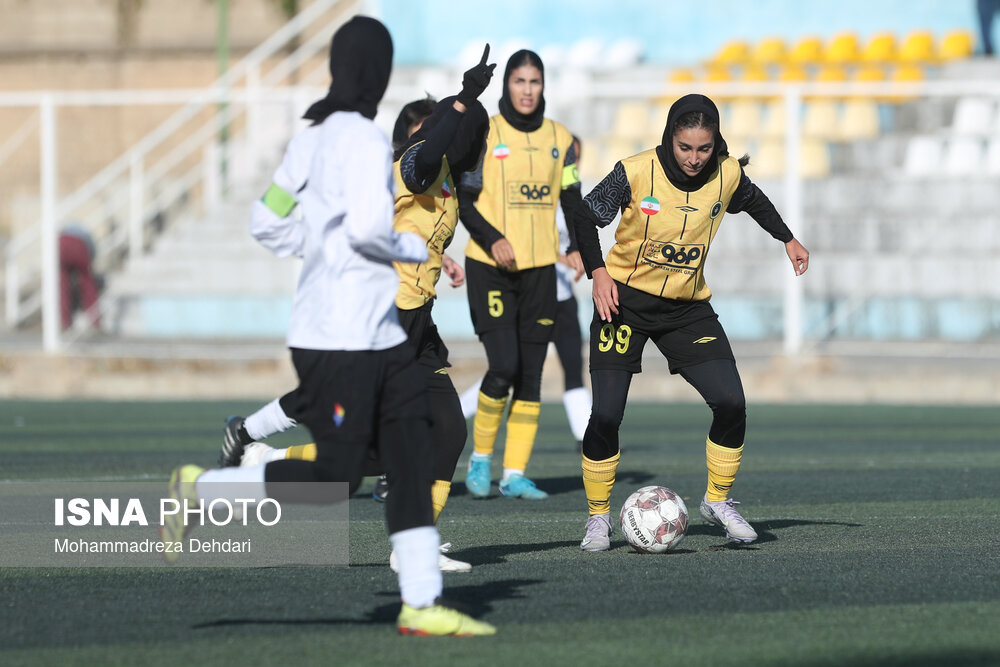هفته هشتم لیگ برتر فوتبال بانوان؛ فرا ایساتیس کران - سپاهان