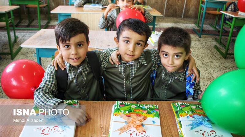 مدیر آموزش و پرورش ماهنشان: آموزش تنها در کلاس درس خلاصه نمیشود