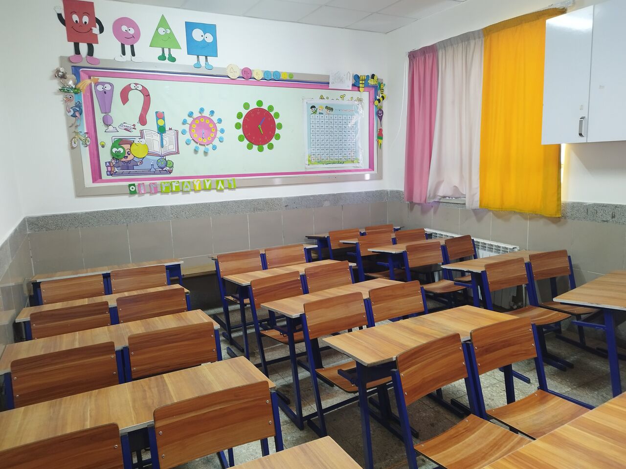 مدارس ابتدایی و متوسطه اول شهرهای آلوده خوزستان تا آخر هفته آینده غیرحضوری شد