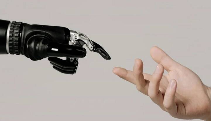 غول فناوری سامسونگ پا به عرصه رباتهای انساننما گذاشت