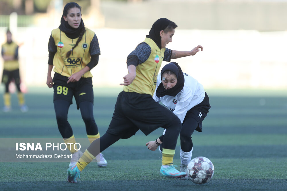 هفته هشتم لیگ برتر فوتبال بانوان؛ فرا ایساتیس کران - سپاهان
