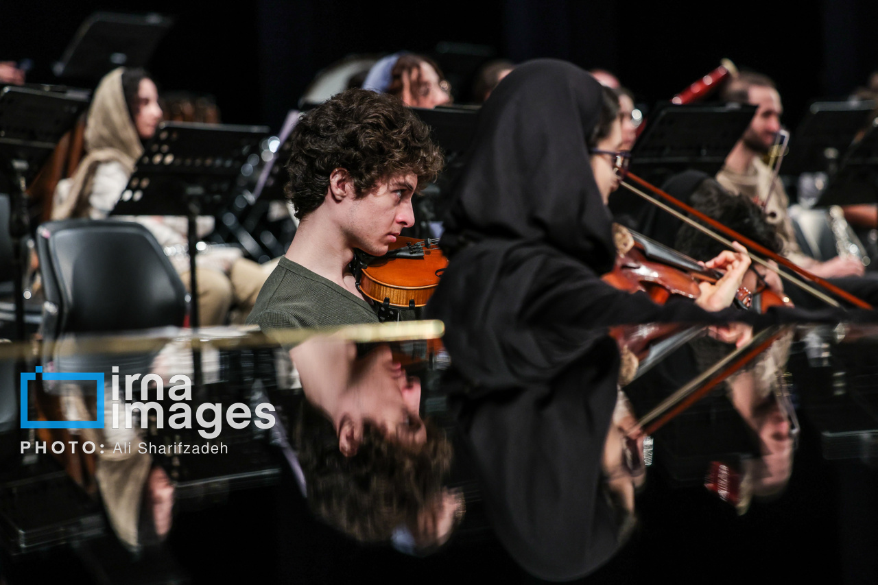 تمرین ارکستر سمفونیک تهران