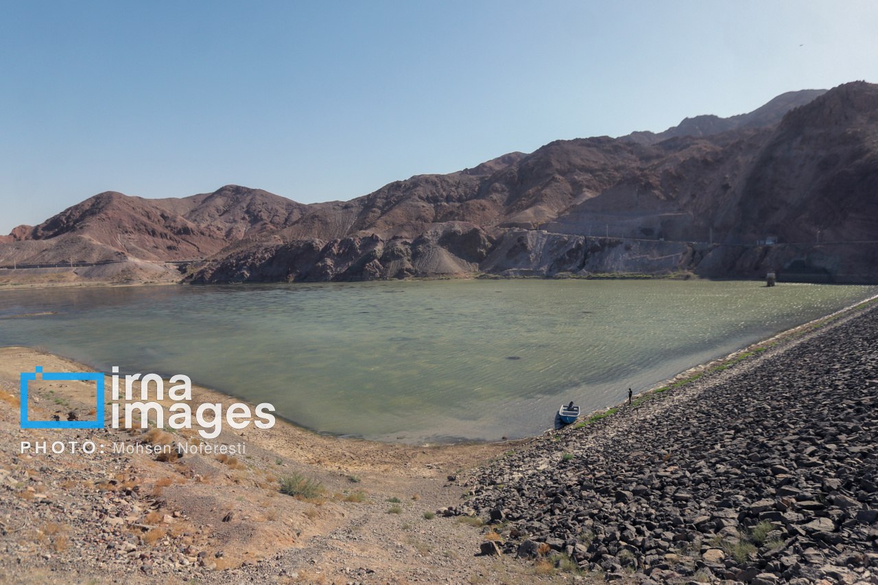 عکس/ کم آبی شدید در سد سیاهو