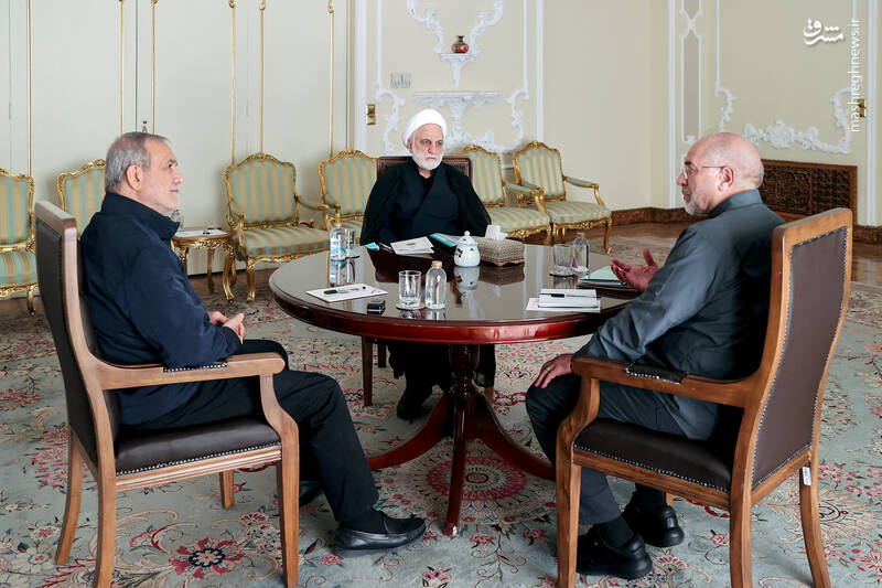 عکس/جلسه سران قوا