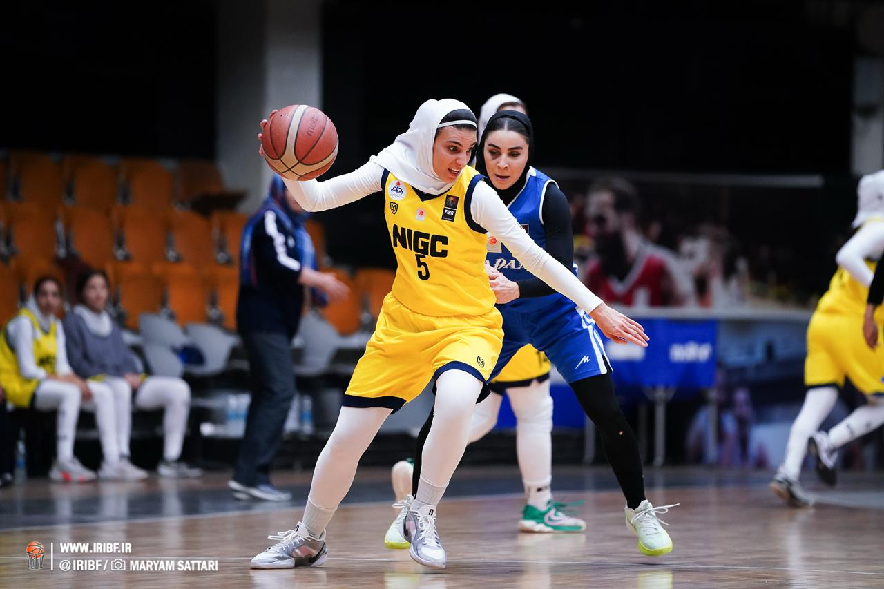 تصاویری از رقابت های هفته سوم لیگ برتر بسکتبال بانوان