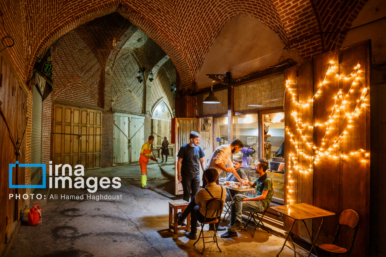 جاروی سنتی قَرامَلِک در دستان بانوان خانهدار تبریز