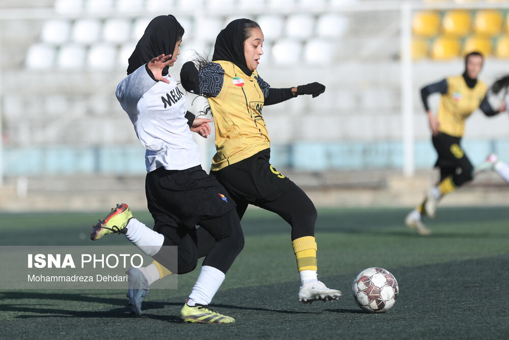 هفته هشتم لیگ برتر فوتبال بانوان؛ فرا ایساتیس کران - سپاهان