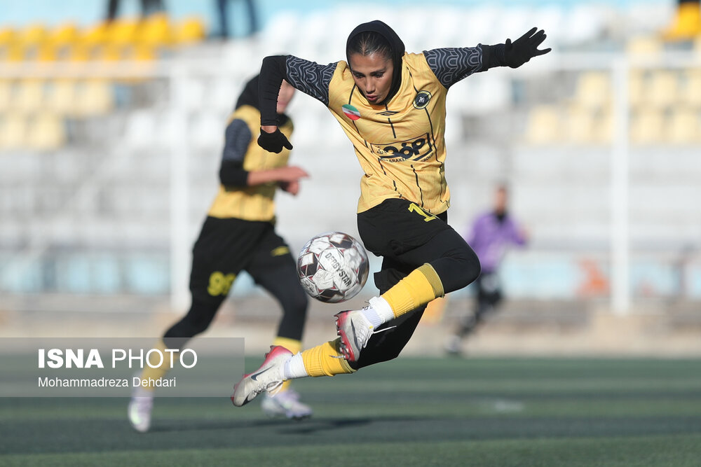 هفته هشتم لیگ برتر فوتبال بانوان؛ فرا ایساتیس کران - سپاهان