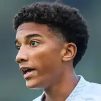 آینده درخشان در انتظار پسر ستاره سابق سیتی و رئال