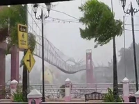 ویدیویی از قدرت طوفان فونگ-وانگ در فیلیپین