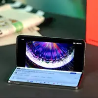 یکی از رقبای اصلی گلکسی زد فولد هم آپدیت اندروید ۱۶ را دریافت کرد