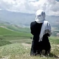 شوهرم نامزدی قبلیاش را پنهان کرده بود، طلاق میخواهم