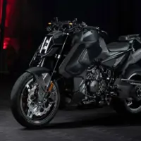 تولید موتورسیکلت برابوس 1400R سیگنچر با همکاری کی تی ام