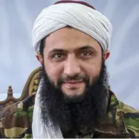 خبرنگار آمریکایی: جولانی با کت‌وشلوار هم تروریست است