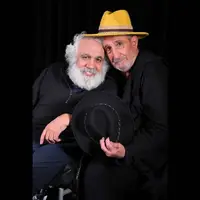 رونمایی از لوگوموشن و تصویری از فرهاد آییش در نمایش «ونگوگ»