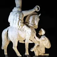 واکنش تند زیدآبادی به جنجال مجسمه شاپور اول: تاریخ را ملعبه نکنید