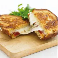 ساندویچ موتزارلا، به همین سادگی