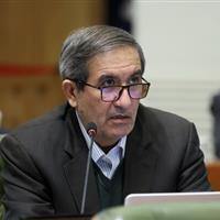 تذکر به جهاد کشاورزی برای قطع درختان یک باغ  در منطقه ۵/ سنگ فرش در میدان تجریش موجب خشکی درختان میدان می‌شود