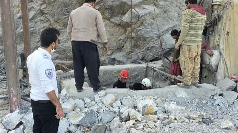 ۲ مصدوم در حادثه ریزش معدن در یزد