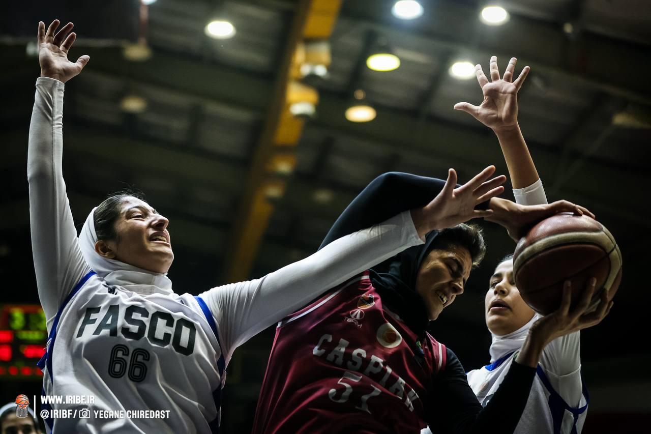 تصاویری از رقابت های هفته سوم لیگ برتر بسکتبال بانوان